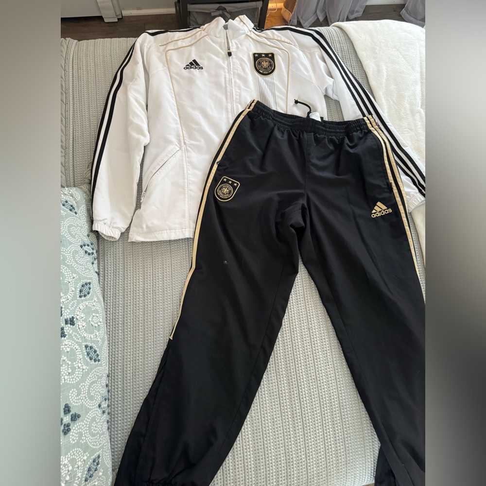 Men’s Adidas Tracksuit